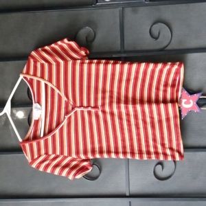 Striped button v neck ribbed top xl